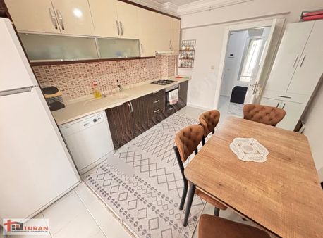 Kaletepe Mahallesinde & Ara Katta Site İçerisinde Geniş M2 4+1