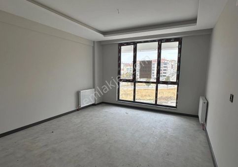 Hasan Bulgur Emlaktan Sülüklü Çeşmesi Civarında Sıfır 3+1 Daire