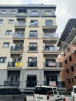 Cemal Kınay'dan Batı Mah. Kiralık Sıfır 3+1 Daire