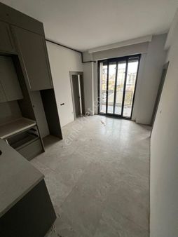 Özmecaz'dan Karahasanlı Mah. Yeni Şehir Hastanesi Karşısı 2+1 Arakat Balkonlu Asansörlü Sıfır Apart