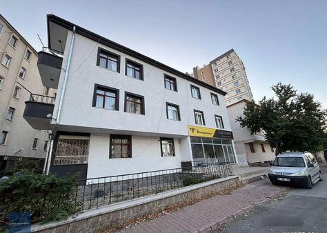 Hürriyet Asri Mezarlık Karşısı 3.5+1 5 Odalı Kiralık Daire