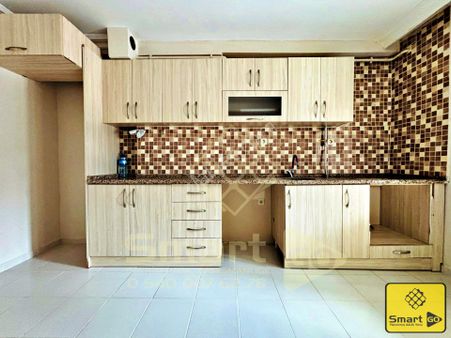 İhsanye'de Havuzlu 3+1 Satılık Site İçi Lüks Daire