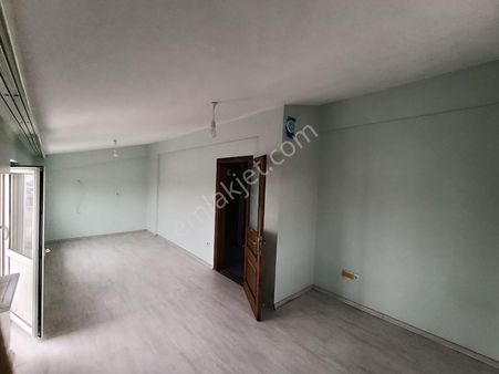 Kiralık Daire 2+1 Hastane Yakını Çatı Katı Teraslı