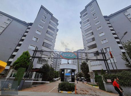 Derebahçede Full Olanaklı Burcukent Sitesinde Kiralık 3,5+1