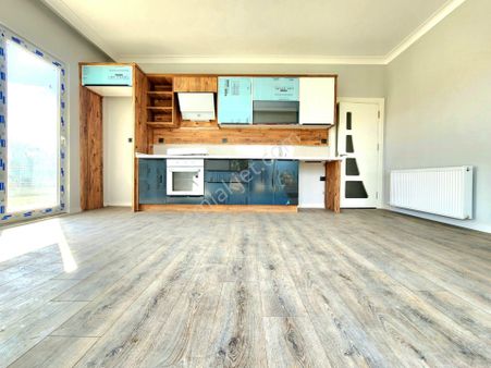 Berkay Demirel'den 60 M2 Bahçe Kullanımı Olan Satılık Sıfır 1+1