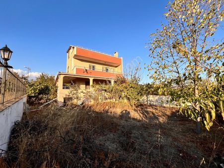 Pazara Yakın 6+1 3 Katlı Deniz Manzaralı Güney Cephe Müstakil Vi