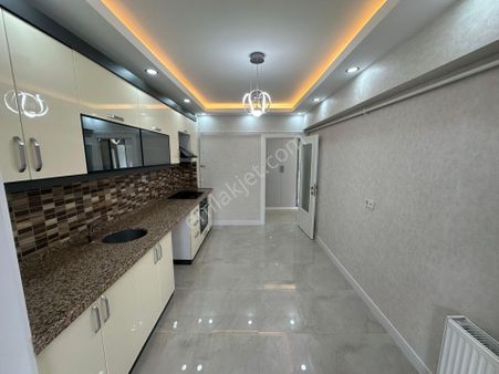 Keçiörende Cepheleri Açık,geniş, Masrafsız,full Yapılı 3+1 Daire