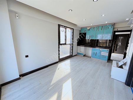 Tuğradan Emlaklar'da Site İçinde Sıfır Satılık 1+1 Daireler