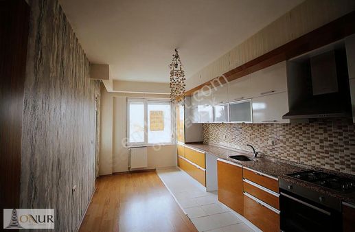 Onur Emlak Kovanağzı Mah. Güvenpark Sitesi 3+1 Satılık Daire