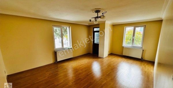 Yuvam Gayrimenkul'den Mehmet Akif Ersoya Cad. Üzerei Satılık 3+1 Daire