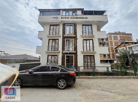 Dıalog Cadde'den 100 M² 2+1 Ara Kat Fırsat Daire