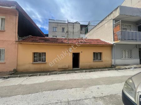 Bayraklı Çay Satılık 2+1 Müstakil Ev