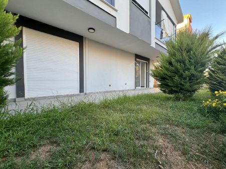 Didim Hisar Mah Havuzlu Sitede Müstakil Tadında Bahçeli Satılık 1+1 Daire