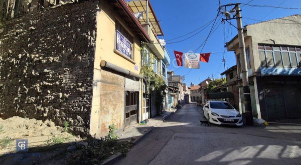 Afyon Demirciler Çarşısında Tarihi Dokulu 2 Katlı Dükkan