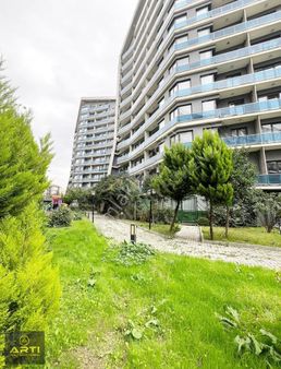 Cumhuriyet Mah. Mahal İstanbul Sitesi Satılık 1+1 Daire