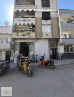 İstanbul Fırını Yanında Komple Satılık Bina