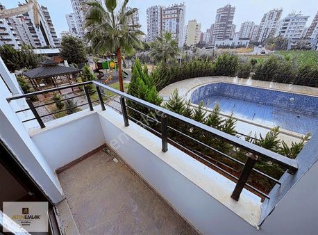 Altın Emlak'tn Soliye Yakın Havuzlu Site İçi Önü Açık Sıfır 2+1