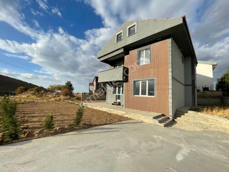 Söz/max Dan Kıranardının Gözde Yerinde 4.5+1 Villa