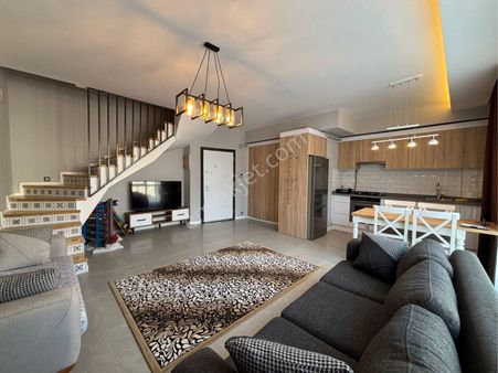 Alsancak Kahramanlarda Yeni Binada Dublex 2+1 Eşyalı Kiralık Daire!