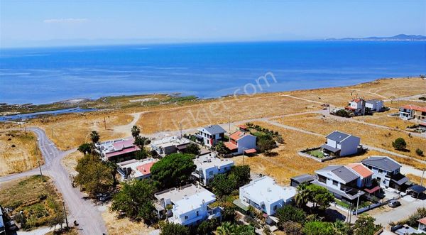 Era Angel'dan Ayvalık Altınova'da Deniz Manzaralı Bahçeli Yazlık