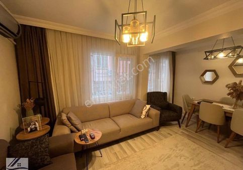 Mithatpaşa Cd Yakını Göztepede İçi Yapılı Masrafsız 3+1 Satılık