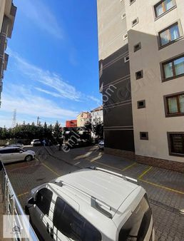 Sülüntepede Metroya Yakın Site İçerisinde 2+1 Kiralık Daire