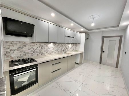 Lider Yapı'dan Aranan Büyüklükte Ön Cephe 2+1 Satılık Daire