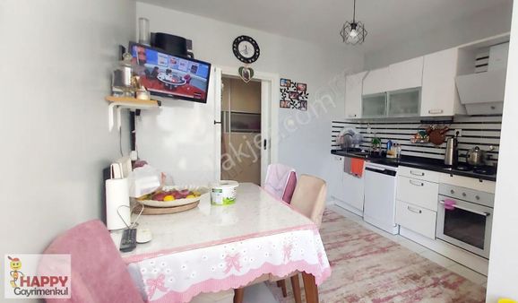 T.özal Hasan Usta Civarı 3+1 Satılık İskanlı Daire-k.mutfak