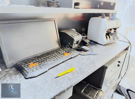 Kadıköy Göztepe'de Devren Köşe Dükkan (açıklamayı Okuyun)