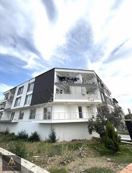 Yıldıztepe'de 3+1 Doğal Gazlı Sıfır Ferah Geniş Daire