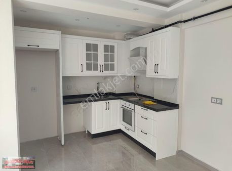 Bilginoğlu Emlak'tan Yeni Mahallede Sıfır Ara Kat 1+1