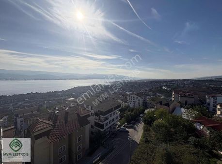 İzmit Kuruçeşme'de 3+1 Dubleks Deniz Manzaralı Lüks Daireler