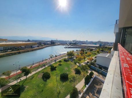 Ataşehir'de Hastaneler Yakını Lüks 3+1 Satılık Daire