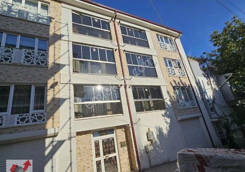 Dönertaş Emlaktan Çamlıca Mah.kiralık 2+1 Ara Kat Asansörlü Daire