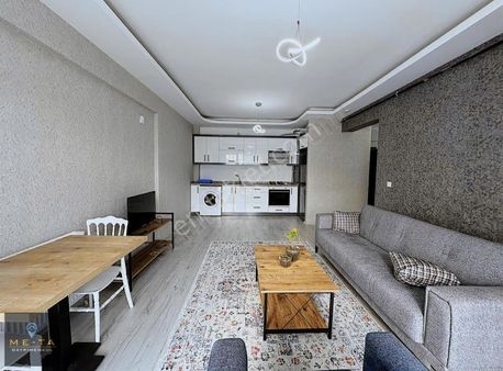 Me-ta Gayrimenkulden İstiklal Mahallesi Eşyalı 1+1 Kiralık Daire