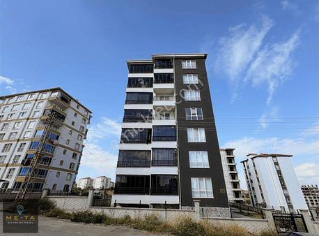 Me-ta Gayrimenkul Şentepe Mah. Orta Kat Kiralık 4+1 Daire