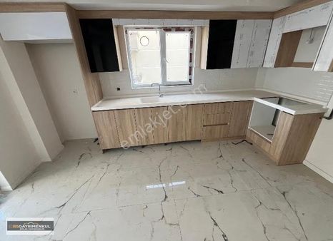 *rs'den* Merkezi Konum Full+full Geniş Balkonlu 3+1 Daire