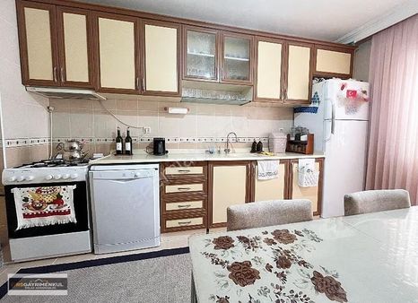 *rs'den*bulvar Üstü Kredi Limitsiz Ara Kat'da 3+1 Fırsatı