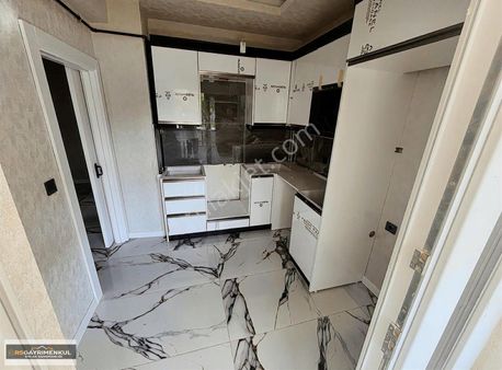 *rs'den* Cadde Üzeri Park Cepheli Geniş Balkonlu Harika 3+1