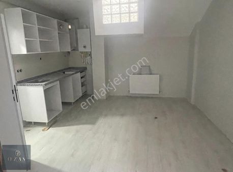 Ozan Emlaktan F.çakmakta 1+1 A.mutfak Sıfır Bahcekat Daire