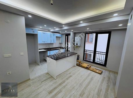 Ozan Emlaktan S.muratta 1+1 65m2 1.kat A.mutfak Sıfır Lüx Daire