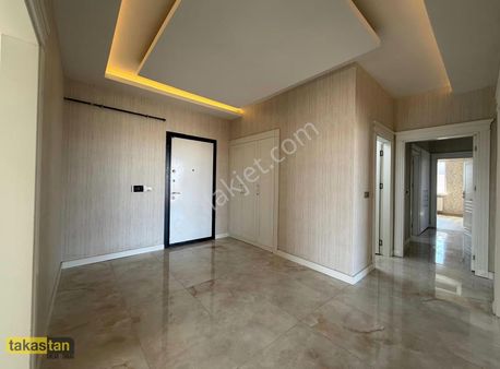 Fıstıklık Parkı Yanında 3+1 Geniş Daire Çift Balkon Çift Banyo