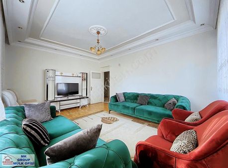 Mithatpaşa Mahallesin De Mükemmel Lokasyonda Kombili 3+1 Satılık