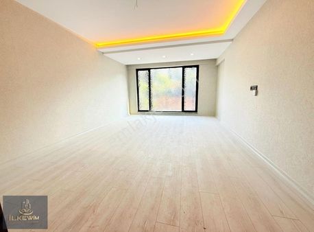 Natoyolu Cadde Dibi Oturuma Hazır Sıfır Binada Ara Kat Lüks 2+1