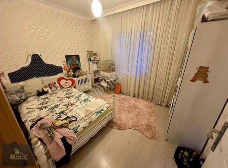 Geniş Yapısı Merkezi Konumu İle 3+1 Fırsat Dairesi!