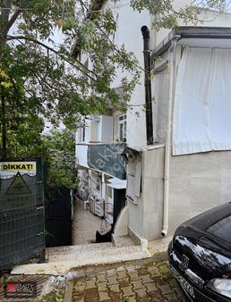 Sarıyer Merkezde 2+1 Müstakil Giriş 100 M2 Girişkat Eşyalı Daire