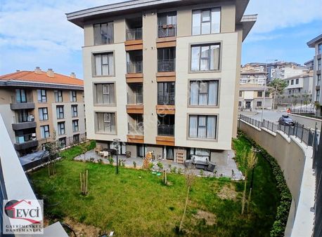 Üsküdar Kirazlıtepe Toki Konaklarında Satılık 2+1 Arakat Daire