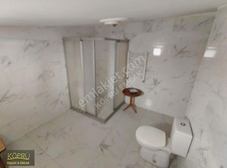 Köprü Emlaktan Esentepe Mah'de Kiralık 100m2 2+1 Çatı Katı