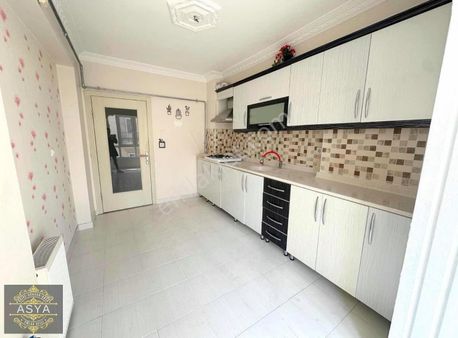 Metro Yakını Katta Asansörlü Full Yapılı Geniş Mt2 3+1