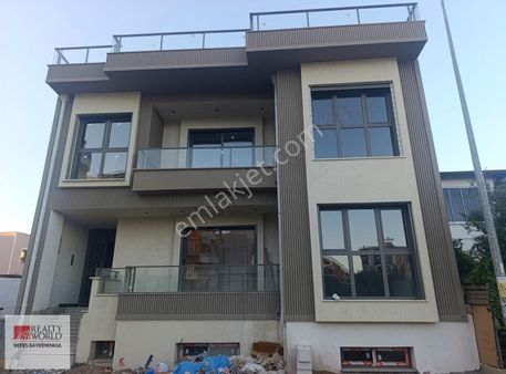 Rw Nefes'ten Kadıköyde Ters Dubleks 5+1 Daire